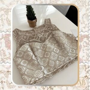 🆕Lace padded cropped top XXs pit 15.5” l 14”